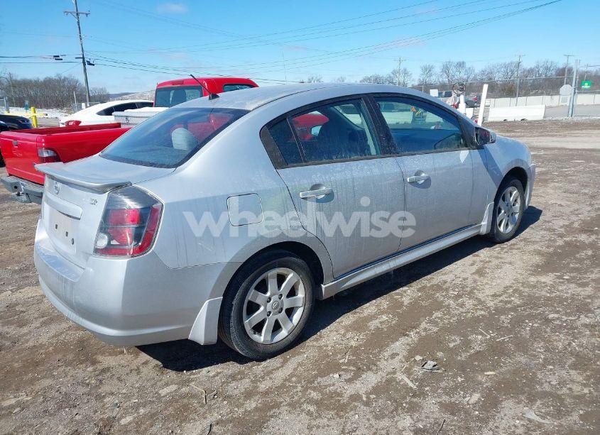 Photo 4 of 2010 Nissan Sentra 2.0SR (VIN 3N1AB6AP3AL720624)