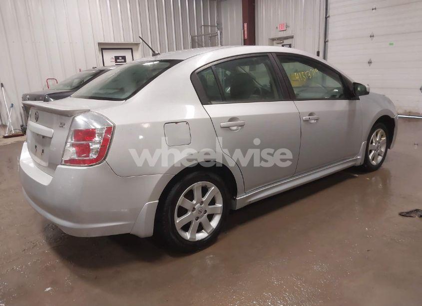 Photo 4 of 2010 Nissan Sentra 2.0SR (VIN 3N1AB6AP3AL724057)