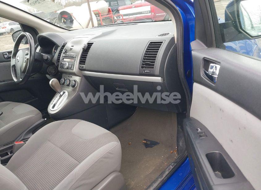 Photo 5 of 2011 Nissan Sentra 2.0SR (VIN 3N1AB6AP3BL620072)