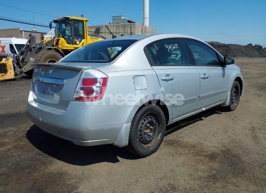 Photo 4 of 2011 Nissan Sentra 2.0S (VIN 3N1AB6AP3BL624803)