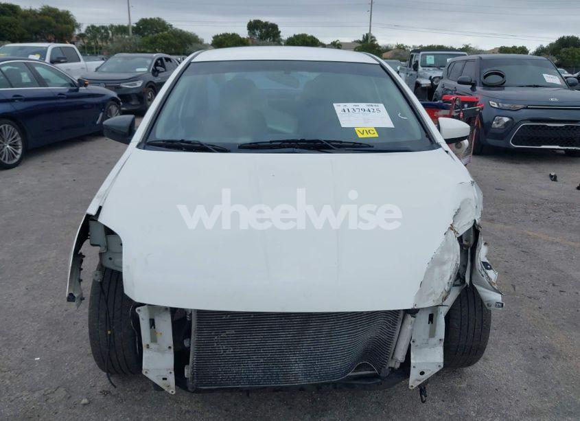 Photo 6 of 2011 Nissan Sentra 2.0SR (VIN 3N1AB6AP3BL627569)