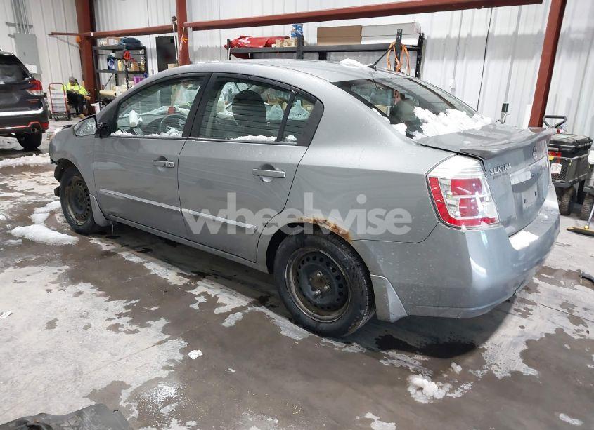 Photo 3 of 2011 Nissan Sentra 2.0S (VIN 3N1AB6AP3BL640614)