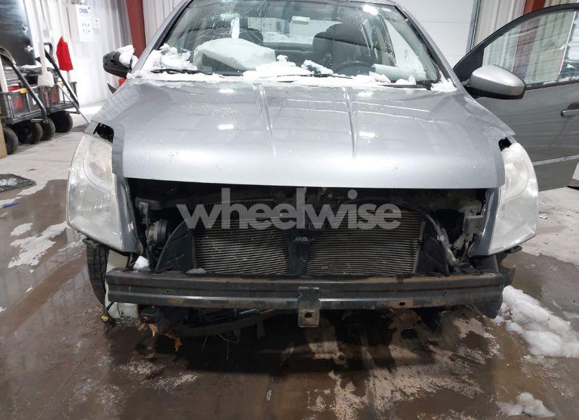 Photo 6 of 2011 Nissan Sentra 2.0S (VIN 3N1AB6AP3BL640614)