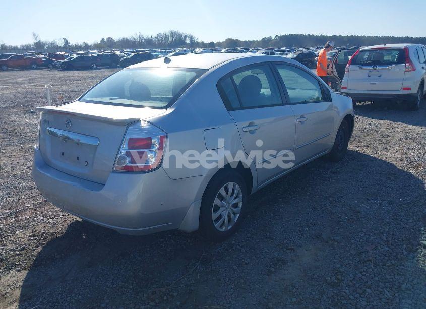 Photo 4 of 2011 Nissan Sentra 2.0 (VIN 3N1AB6AP3BL660572)