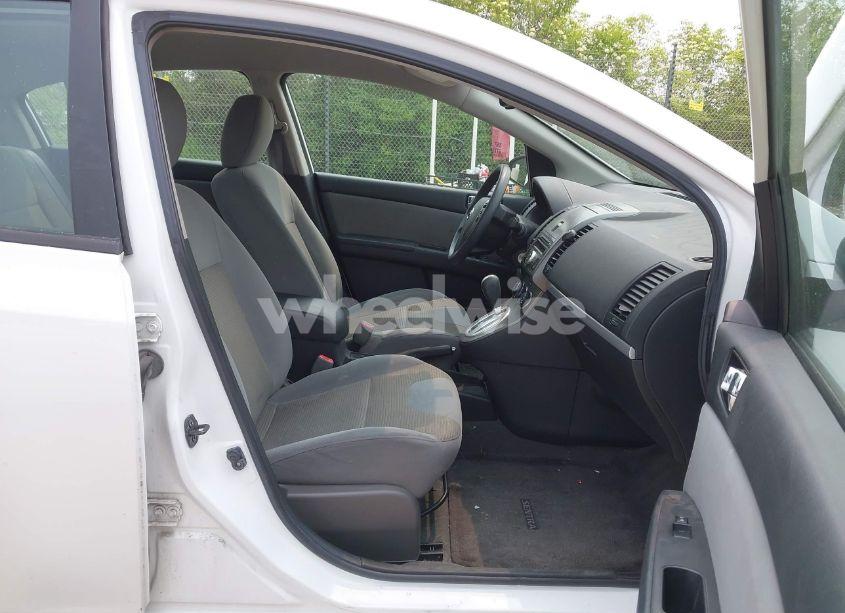 Photo 5 of 2011 Nissan Sentra 2.0SR (VIN 3N1AB6AP3BL672866)