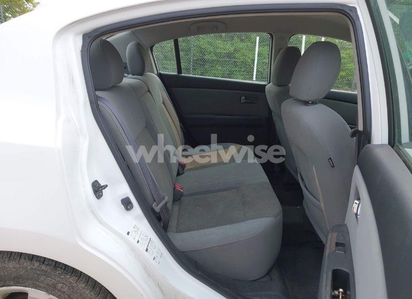 Photo 8 of 2011 Nissan Sentra 2.0SR (VIN 3N1AB6AP3BL672866)