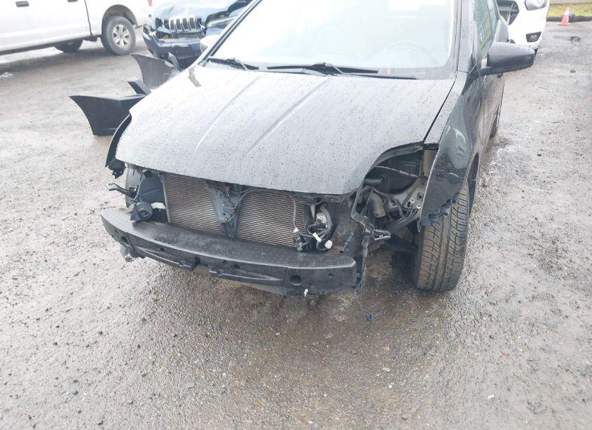 Photo 6 of 2011 Nissan Sentra 2.0SR (VIN 3N1AB6AP3BL674097)