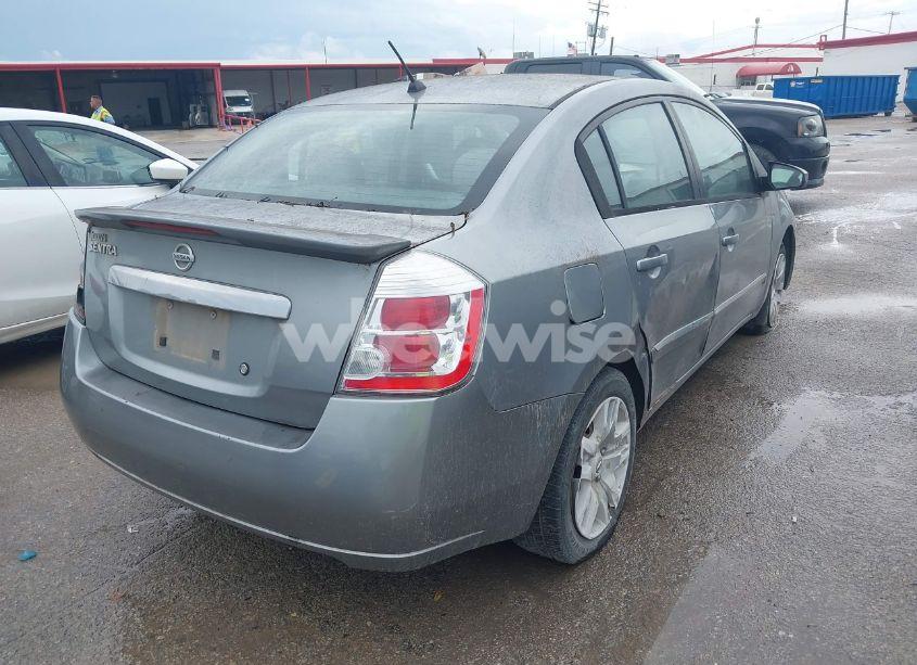Photo 4 of 2011 Nissan Sentra 2.0S (VIN 3N1AB6AP3BL703842)