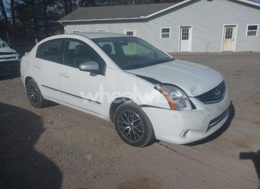 2011 Nissan Sentra 2.0S (VIN 3N1AB6AP3BL716042) main photo