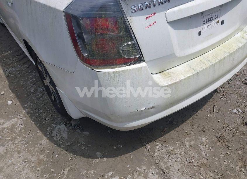 Photo 6 of 2011 Nissan Sentra 2.0SR (VIN 3N1AB6AP3BL718941)