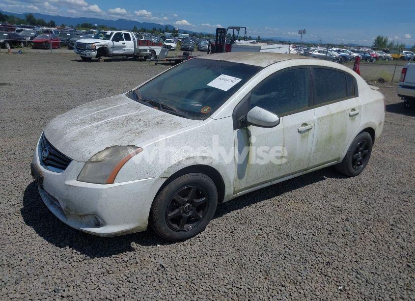 Photo 2 of 2012 Nissan Sentra 2.0 (VIN 3N1AB6AP3CL609977)