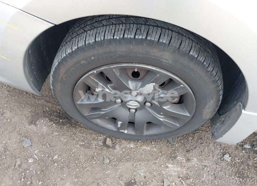 Photo 12 of 2012 Nissan Sentra 2.0 S (VIN 3N1AB6AP3CL739273)