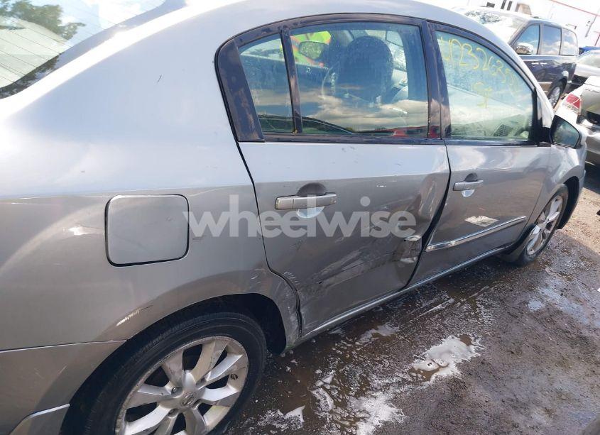 Photo 6 of 2010 Nissan Sentra 2.0S (VIN 3N1AB6AP4AL630821)