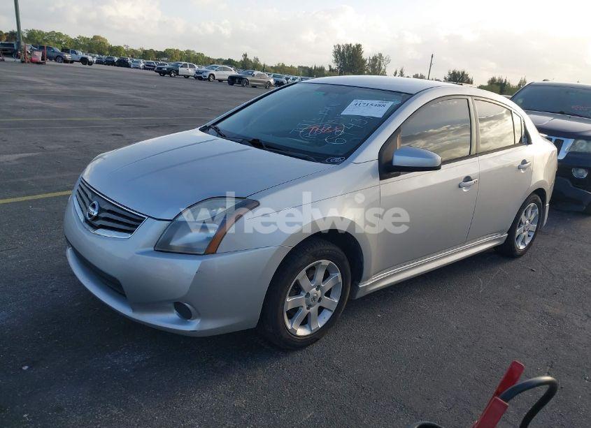Photo 2 of 2010 Nissan Sentra 2.0SR (VIN 3N1AB6AP4AL694311)