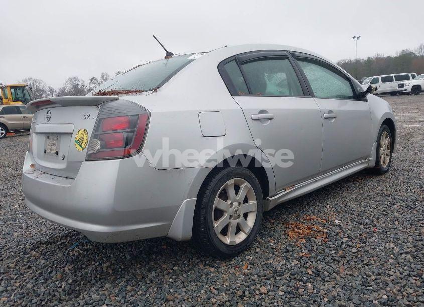 Photo 4 of 2010 Nissan Sentra 2.0SR (VIN 3N1AB6AP4AL729560)