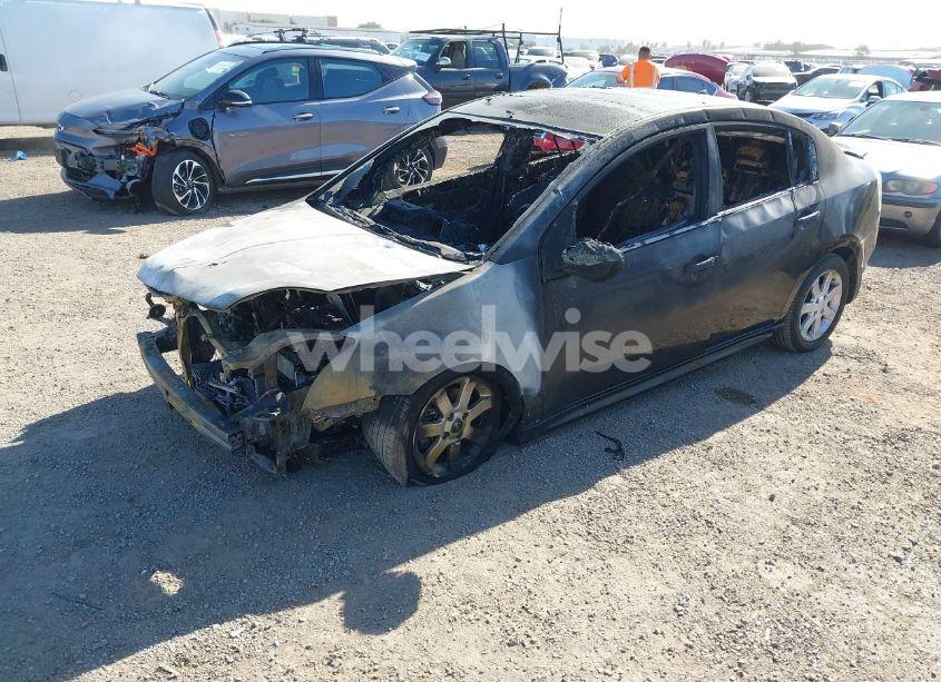 Photo 2 of 2011 Nissan Sentra 2.0SR (VIN 3N1AB6AP4BL626091)