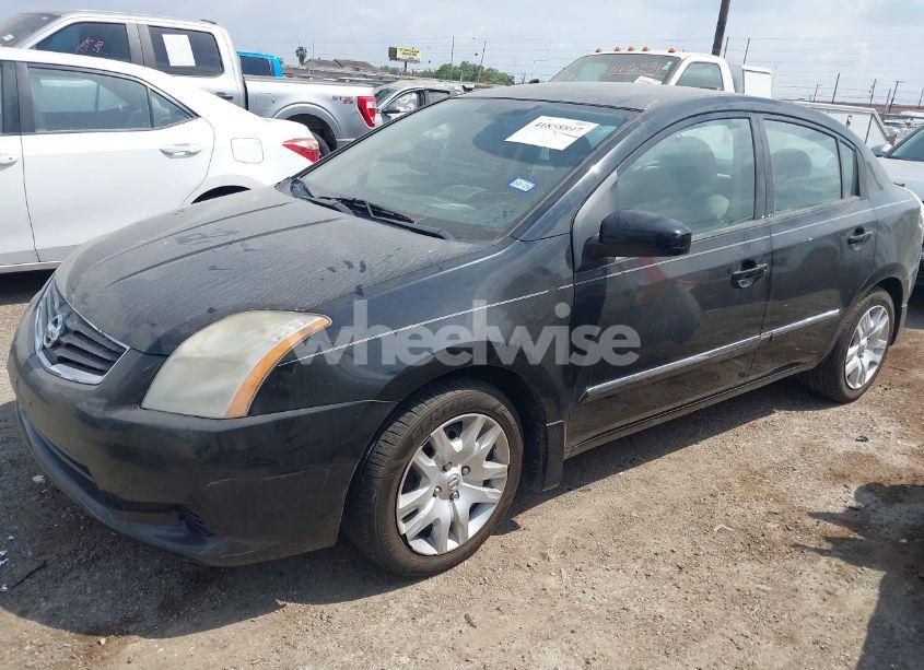 Photo 2 of 2011 Nissan Sentra 2.0S (VIN 3N1AB6AP4BL687327)