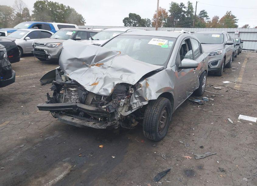 Photo 2 of 2011 Nissan Sentra 2.0 (VIN 3N1AB6AP4BL695671)