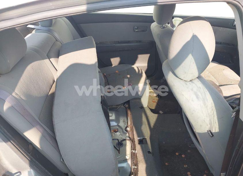 Photo 8 of 2011 Nissan Sentra 2.0S (VIN 3N1AB6AP4BL718463)