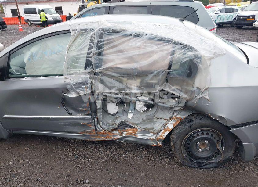 Photo 6 of 2012 Nissan Sentra 2.0 S (VIN 3N1AB6AP4CL741470)