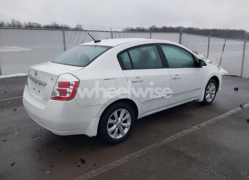 Photo 4 of 2010 Nissan Sentra 2.0SL (VIN 3N1AB6AP5AL602753)