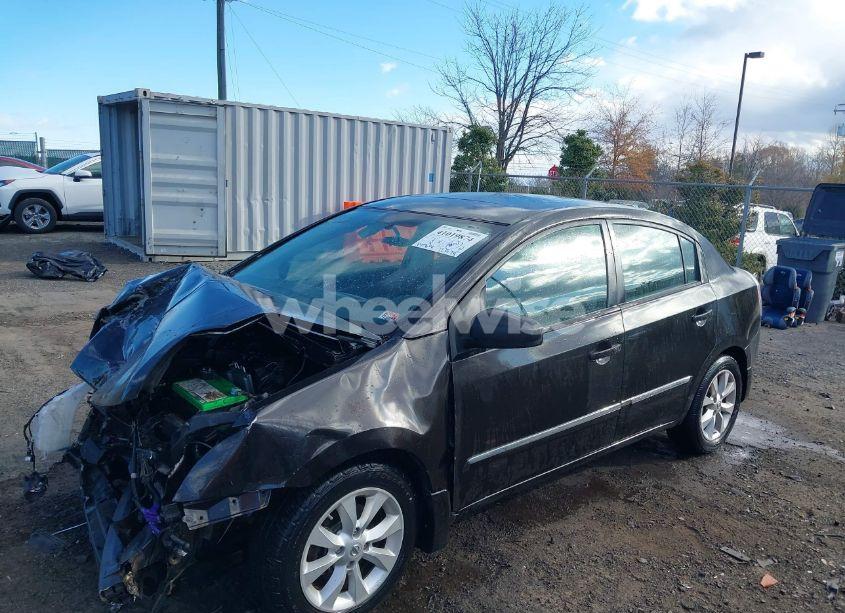 Photo 2 of 2010 Nissan Sentra 2.0SL (VIN 3N1AB6AP5AL649071)