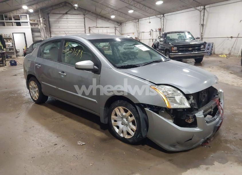 2010 Nissan Sentra 2.0S (VIN 3N1AB6AP5AL725923) main photo