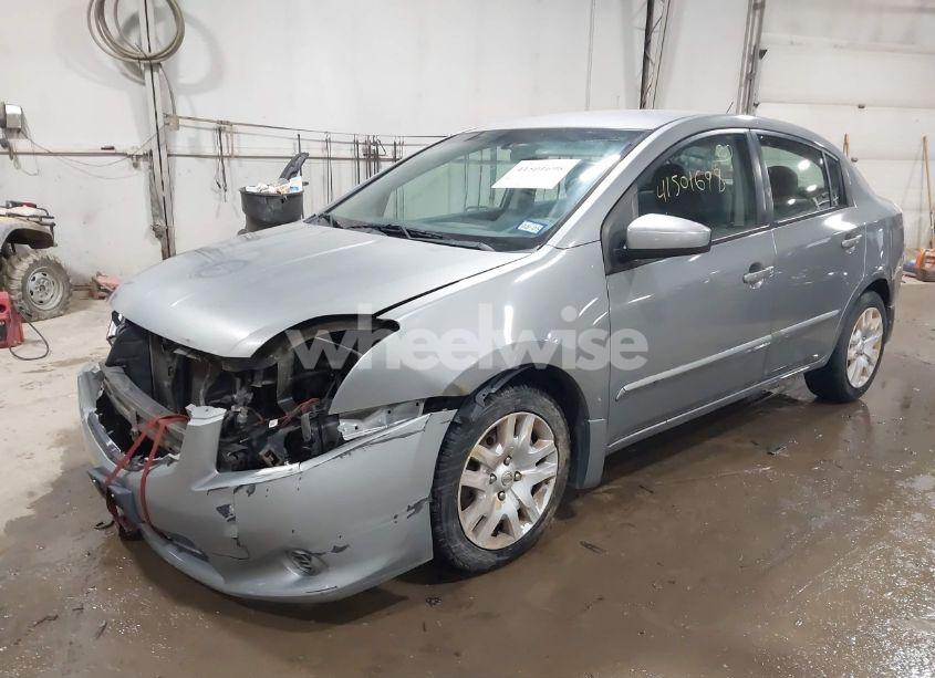 Photo 2 of 2010 Nissan Sentra 2.0S (VIN 3N1AB6AP5AL725923)