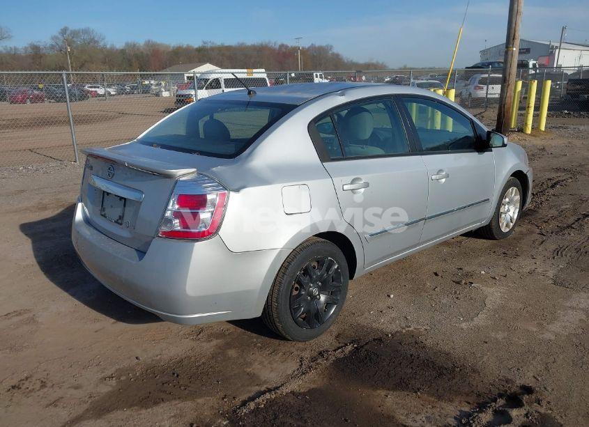 Photo 4 of 2011 Nissan Sentra 2.0S (VIN 3N1AB6AP5BL658354)