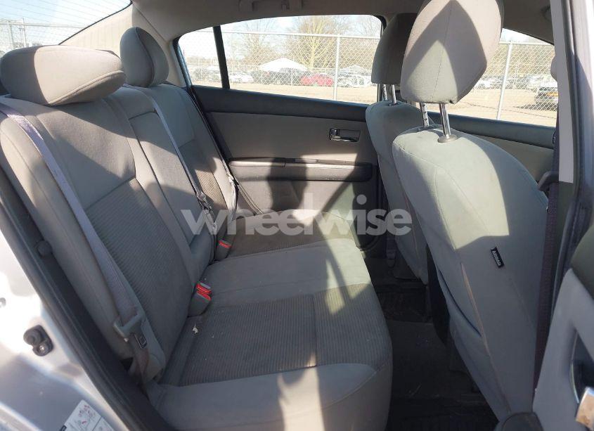 Photo 8 of 2011 Nissan Sentra 2.0S (VIN 3N1AB6AP5BL658354)