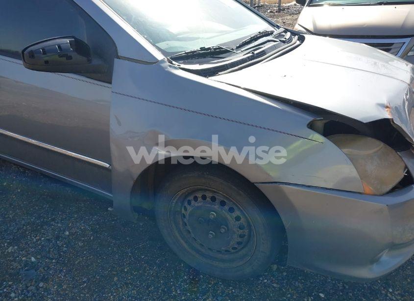 Photo 13 of 2011 Nissan Sentra 2.0S (VIN 3N1AB6AP5BL663148)