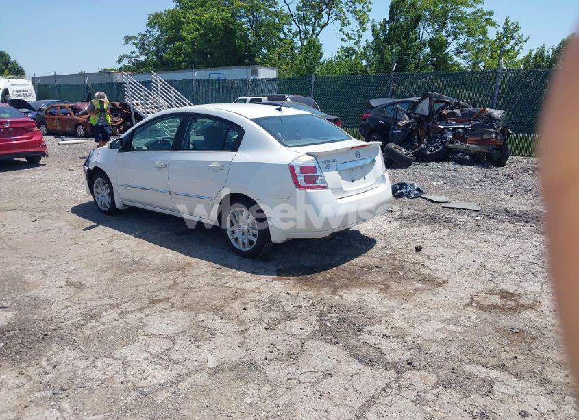 Photo 3 of 2012 Nissan Sentra 2.0 S (VIN 3N1AB6AP5CL623895)