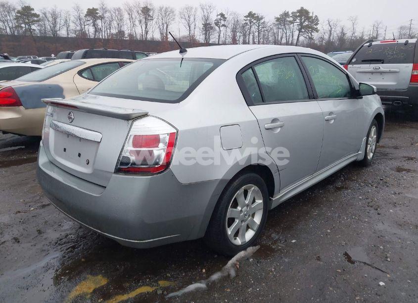 Photo 4 of 2012 Nissan Sentra 2.0 SR (VIN 3N1AB6AP5CL663586)