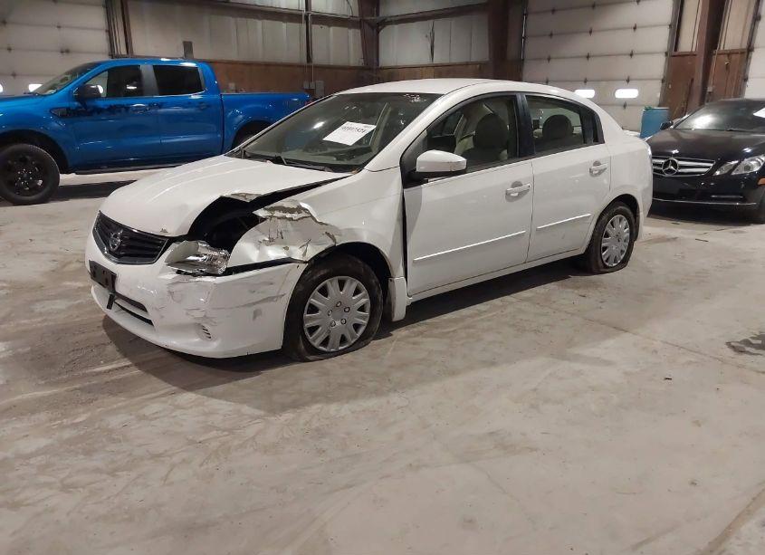 Photo 2 of 2012 Nissan Sentra 2.0 (VIN 3N1AB6AP5CL671221)