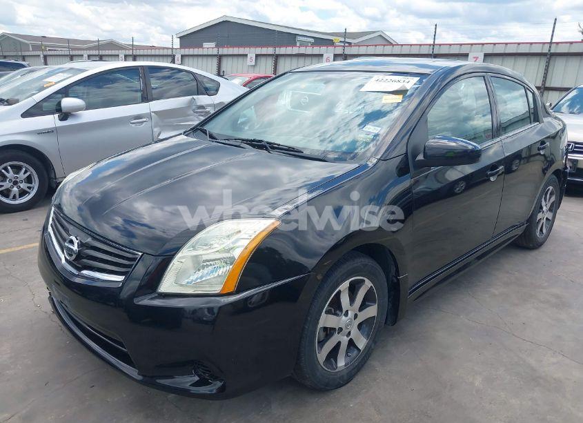 Photo 2 of 2012 Nissan Sentra 2.0 SR (VIN 3N1AB6AP5CL708140)