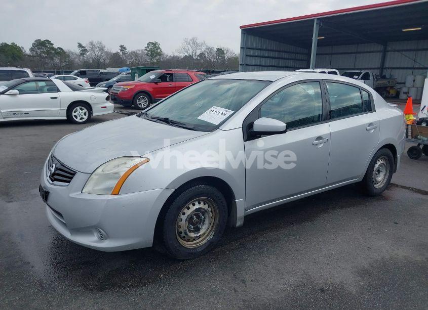Photo 2 of 2012 Nissan Sentra 2.0 (VIN 3N1AB6AP5CL769942)