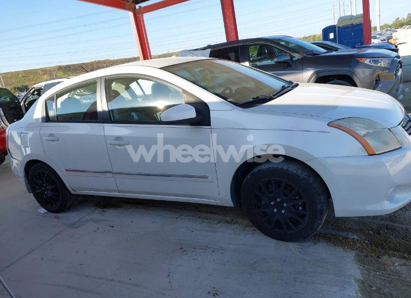 Photo 13 of 2010 Nissan Sentra 2.0S (VIN 3N1AB6AP6AL661049)