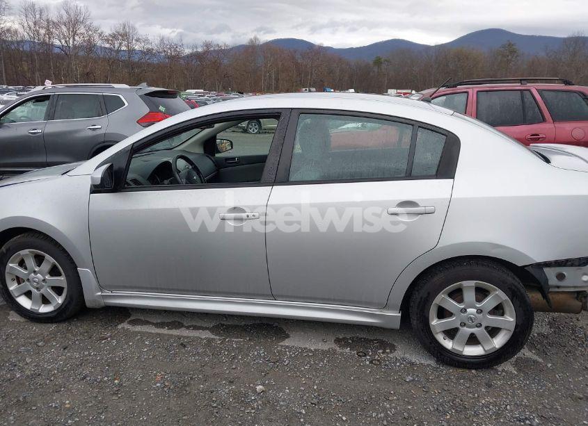 Photo 15 of 2010 Nissan Sentra 2.0SR (VIN 3N1AB6AP6AL684427)