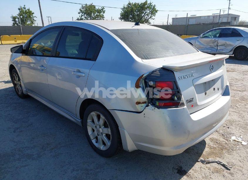 Photo 3 of 2010 Nissan Sentra 2.0SR (VIN 3N1AB6AP6AL687859)