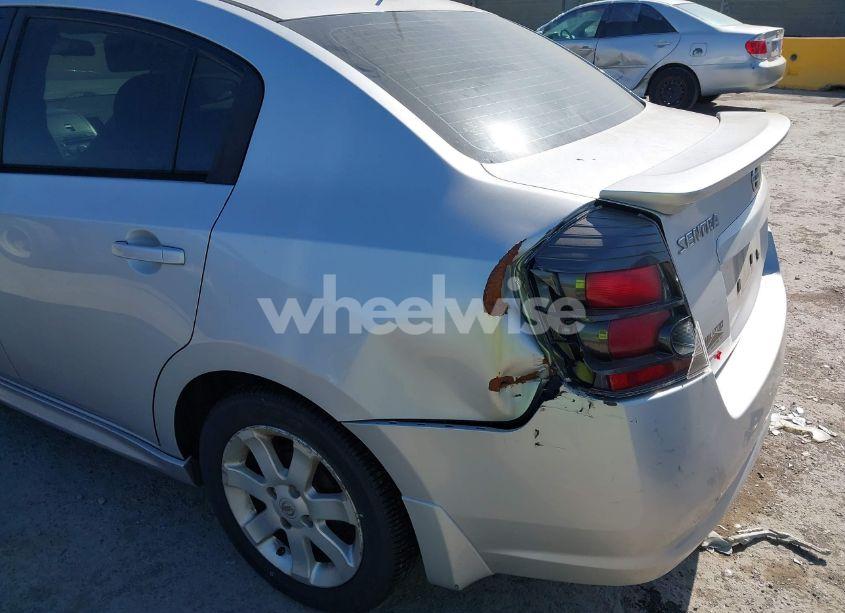 Photo 6 of 2010 Nissan Sentra 2.0SR (VIN 3N1AB6AP6AL687859)