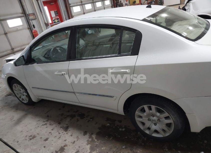 Photo 14 of 2010 Nissan Sentra 2.0S (VIN 3N1AB6AP6AL711884)