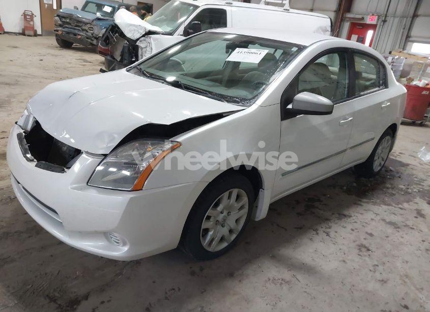 Photo 2 of 2010 Nissan Sentra 2.0S (VIN 3N1AB6AP6AL711884)