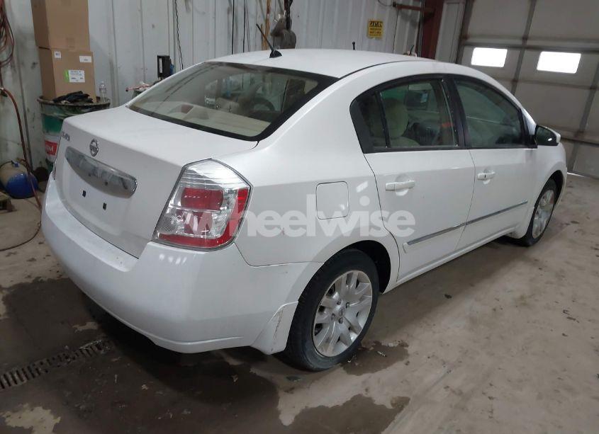 Photo 4 of 2010 Nissan Sentra 2.0S (VIN 3N1AB6AP6AL711884)
