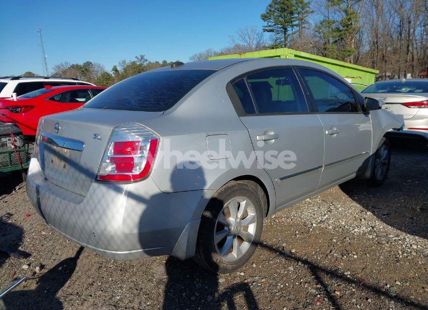 Photo 4 of 2010 Nissan Sentra 2.0SL (VIN 3N1AB6AP6AL729852)