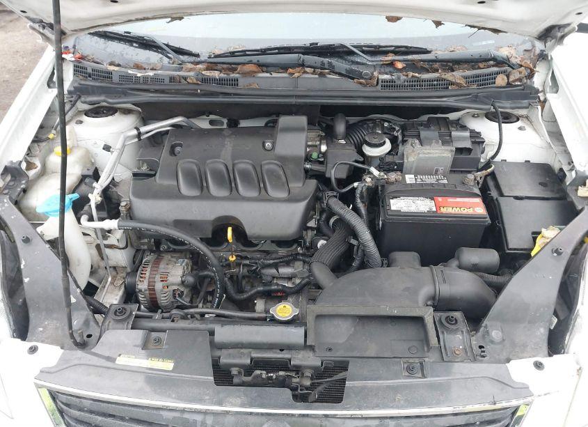 Photo 10 of 2011 Nissan Sentra 2.0S (VIN 3N1AB6AP6BL607753)