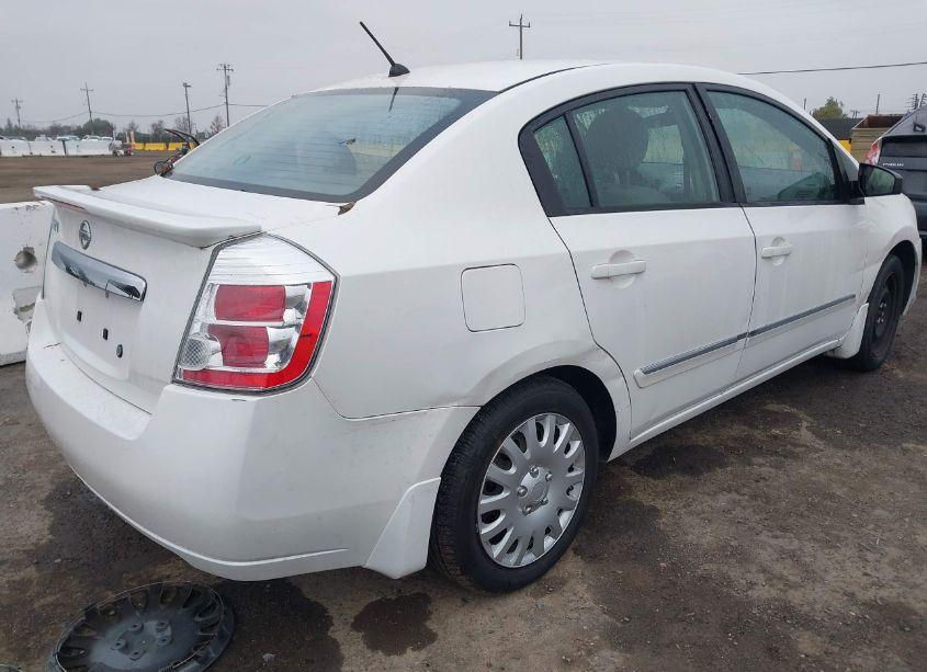 Photo 4 of 2011 Nissan Sentra 2.0S (VIN 3N1AB6AP6BL607753)