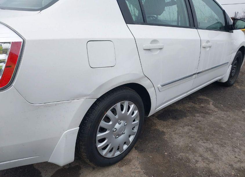 Photo 6 of 2011 Nissan Sentra 2.0S (VIN 3N1AB6AP6BL607753)