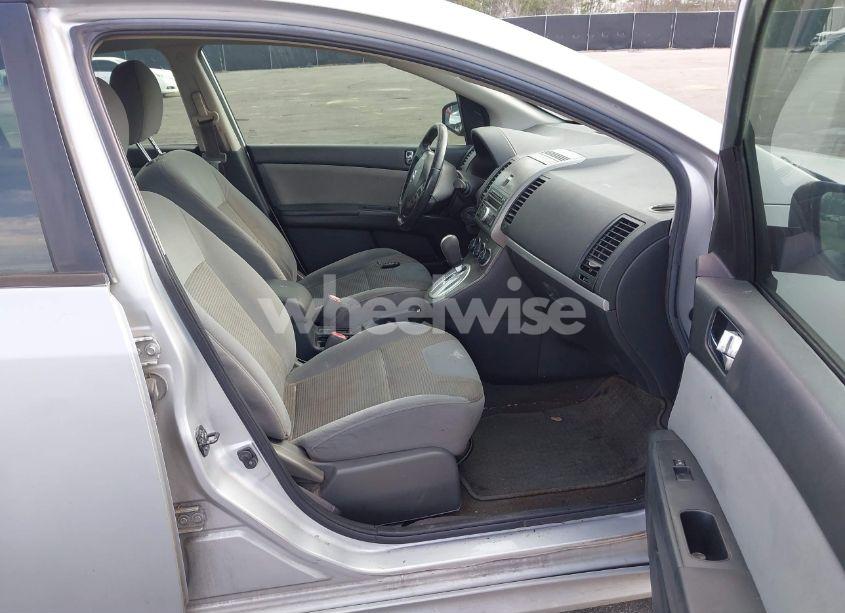 Photo 5 of 2011 Nissan Sentra 2.0SR (VIN 3N1AB6AP6BL621328)