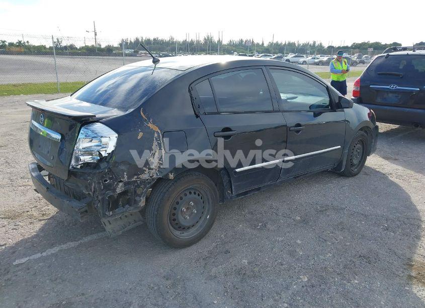 Photo 4 of 2011 Nissan Sentra 2.0S (VIN 3N1AB6AP6BL649601)