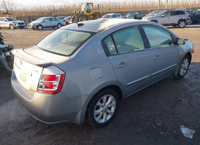 Photo 4 of 2011 Nissan Sentra 2.0SL (VIN 3N1AB6AP6BL682873)